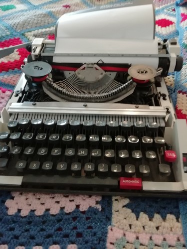 Macchina scrivere - macchina,
