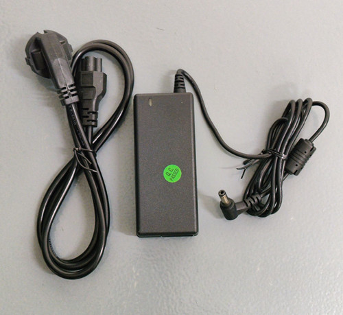 Alimentatore-Adattatore