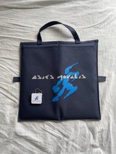 Borsa Kiko Kostadinov -