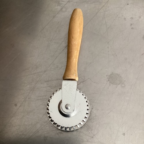 Crimpatore pasta crosta ruota