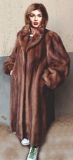 pelliccia di visone marrone