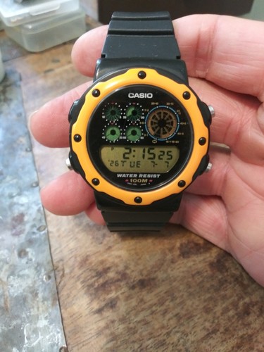 Orologio vintage anni casio - 90,