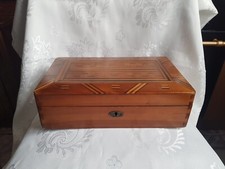 Scatola antica ispirata a