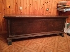 Cassapanca in noce 1700/1800