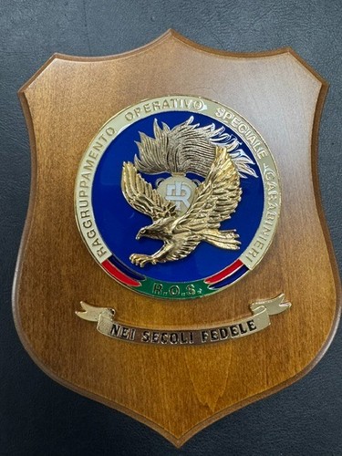 Crest con stemma - con, cc
