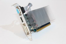 nVIDIA GeForce GT 520 1 GB