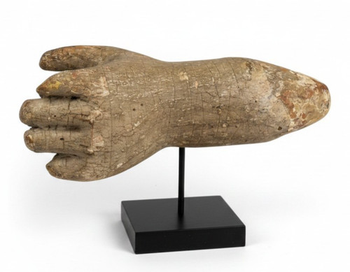 Hand fragment stand - fragment, on
