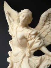 Statua di San Michele