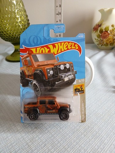 Hot wheels land rover - hot,