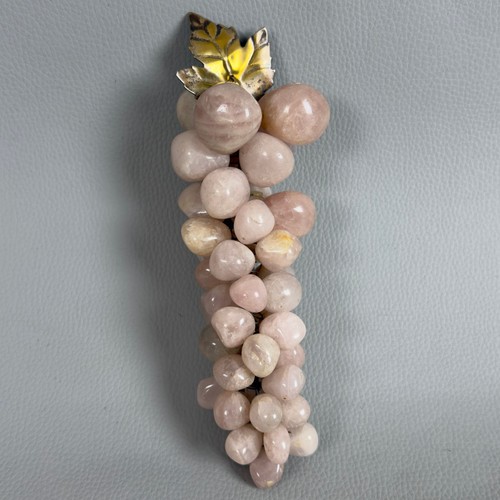 Scultura grappolo uva - grappolo, pietre