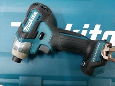AVVITATORE AD IMPULSI MAKITA TD111D 12V SENZA ACCESSORI