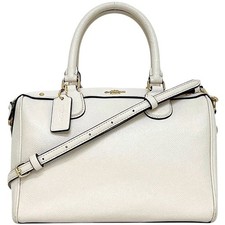 Borsa a tracolla Coach a mano