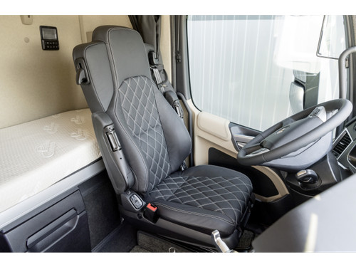 Mercedes benz copertura - benz,