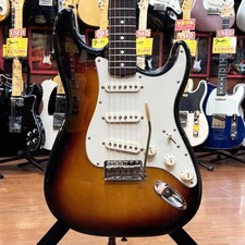 Fender Mexico Stratocaster anni 60 usata 1999 corpo in ontano Sunburst con cu...