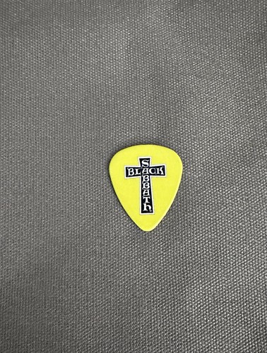 Metallica guitar pick black - metallica,