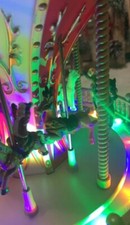 Giostra di Natale con luci