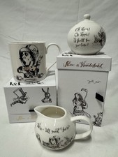 Set da tè Alice nel paese