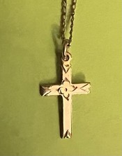 Ciondolo croce e catenina