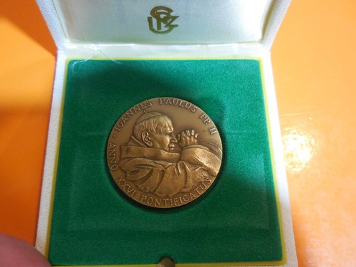 Vaticano medaglia papa