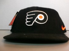 cappellino Nike PISTONS NHL
