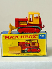 Matchbox n. Bulldozer 16 Case