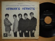 HERMAN'S HERMITS Leaning On