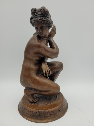 Venere rannicchiata - , in