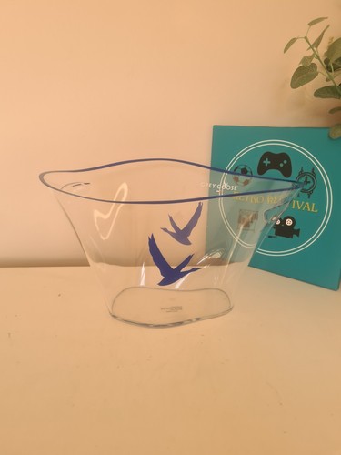 Grey goose vodka - ice, bucket