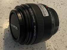 Olympus ZUIKO Digital 35 mm f3.5 obiettivo macro AF attacco quattro terzi 4/3 con tappi