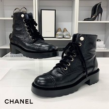 CHANEL stivali corti stringati