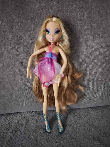 Poupée winx flora - poupée,