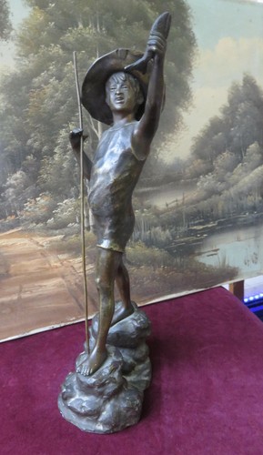 201016 una statua - una,