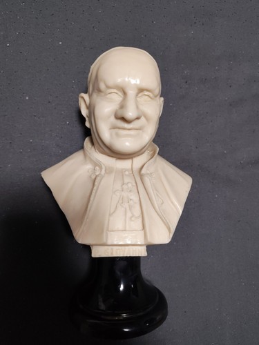 Busto polvere marmo papa - busto,