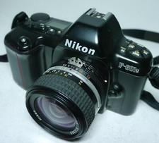 Nikon F-601M scocca con