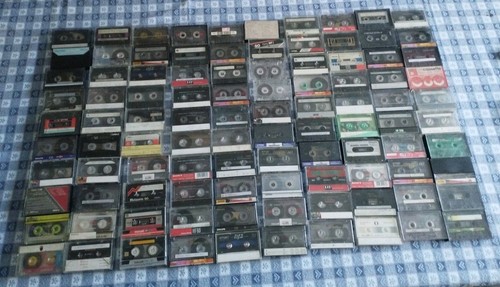 Lotto 100 musicassette - lotto, di