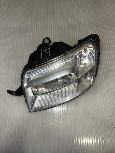 Faro anteriore sinistro - anteriore,