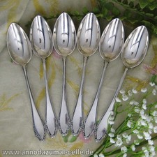 Antico set di sei cucchiai in