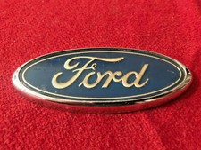 FORD 95BB8K141AA FIESTA ESCORT MONDEO PUMA LOGO STEMMA FREGIO SCRITTA BADGE OVAL