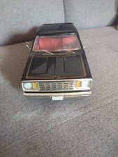 Camion pick up Dodge 1/18 -