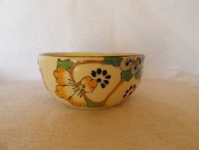 Ciotola in ceramica dipinta a