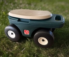 Passo 2 Rotolamento Giardino Erba Tramoggia Cortile Carrello Utilità Sedile Stoccaggio Multiuso