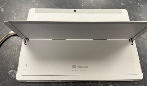 Microsfot surface 64 gb - go,