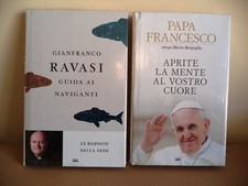 2 libri Papa Francesco aprite