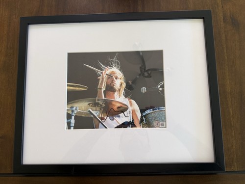 Foto firmata taylor hawkins - firmata,