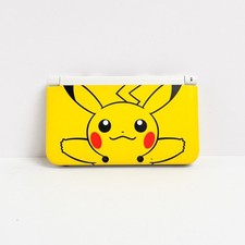 Nintendo 3DS XL Pikachu