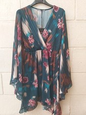 Vestito Vestitino Abito Donna Fantasia Scollo A V manica Ad Angelo. 