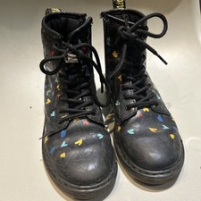 Ragazza Nero Nero con Cuori