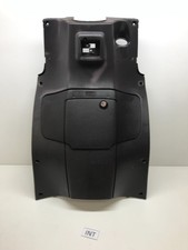 CARENA RETROSCUDO SCOOTER DERBI RAMBLA 125 APRILIA SPORTCITY 200 CHIAVE ASSENTE