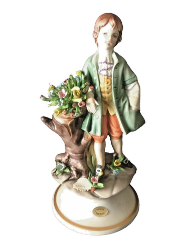 Statuina porcellana fine di - in,
