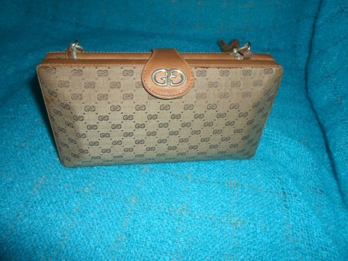 Vintage small gucci purse - vintage,